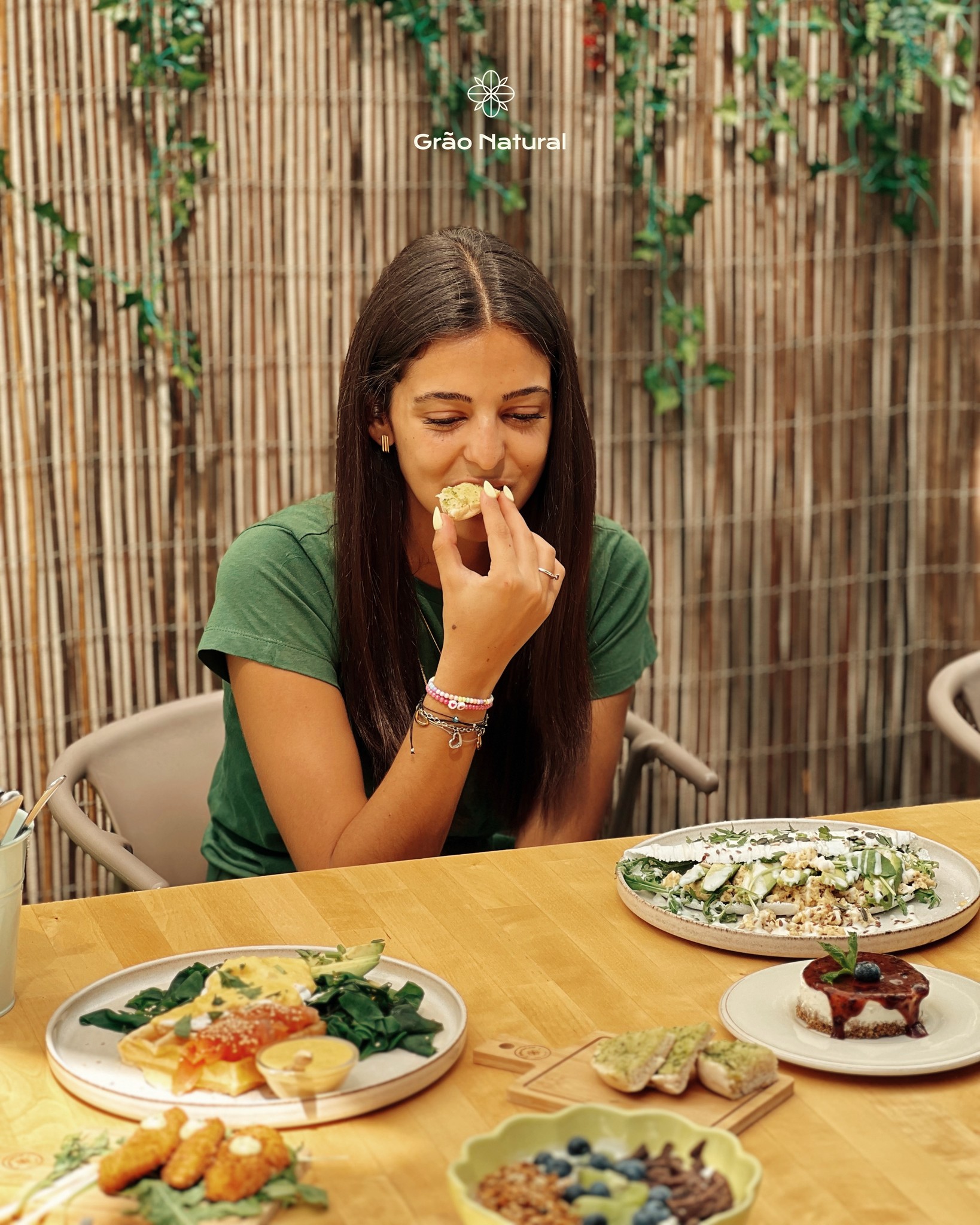 A felicidade às vezes vem em forma de brunch. 🤭🍴💚

O melhor plano para o teu sábado. Visita-nos. 😋
_
#graonatural #alimentaoteudia #arcosdevaldevez #comerbemviverbem #brunchportugal