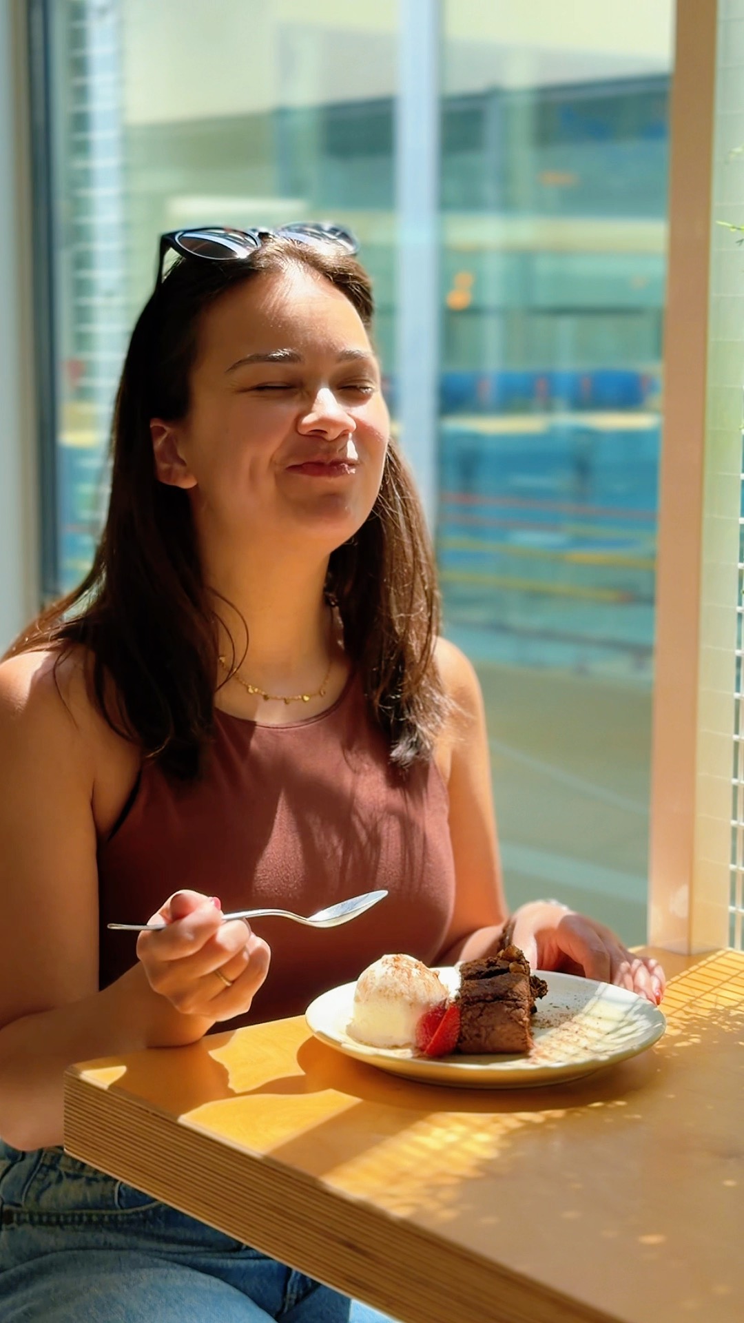 Há dias em que tudo o que precisamos é de um docinho. 🤭🍰✨

A boa notícia? Por aqui, há uma sobremesa diferente todos os dias à tua espera.

A má notícia? Vais querer provar todas. 😌

#graonatural #alimentaoteudia #arcosdevaldevez #comerbemviverbem #brunchlovers